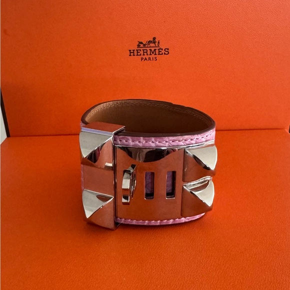 HERMES
Shiny Alligator Collier De Chien CDC Bracelet T2 5P Pink - Picture 2 of 9
